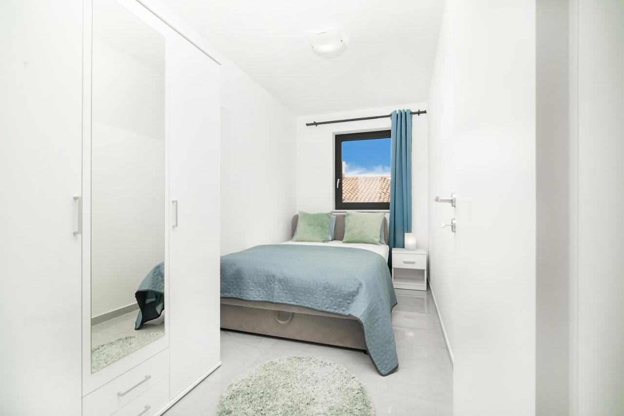 Lela Apartment