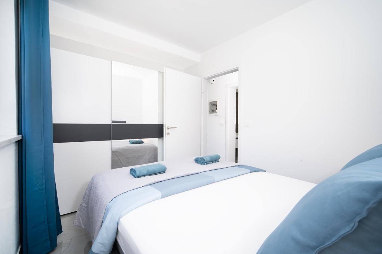 Lela Apartment *
