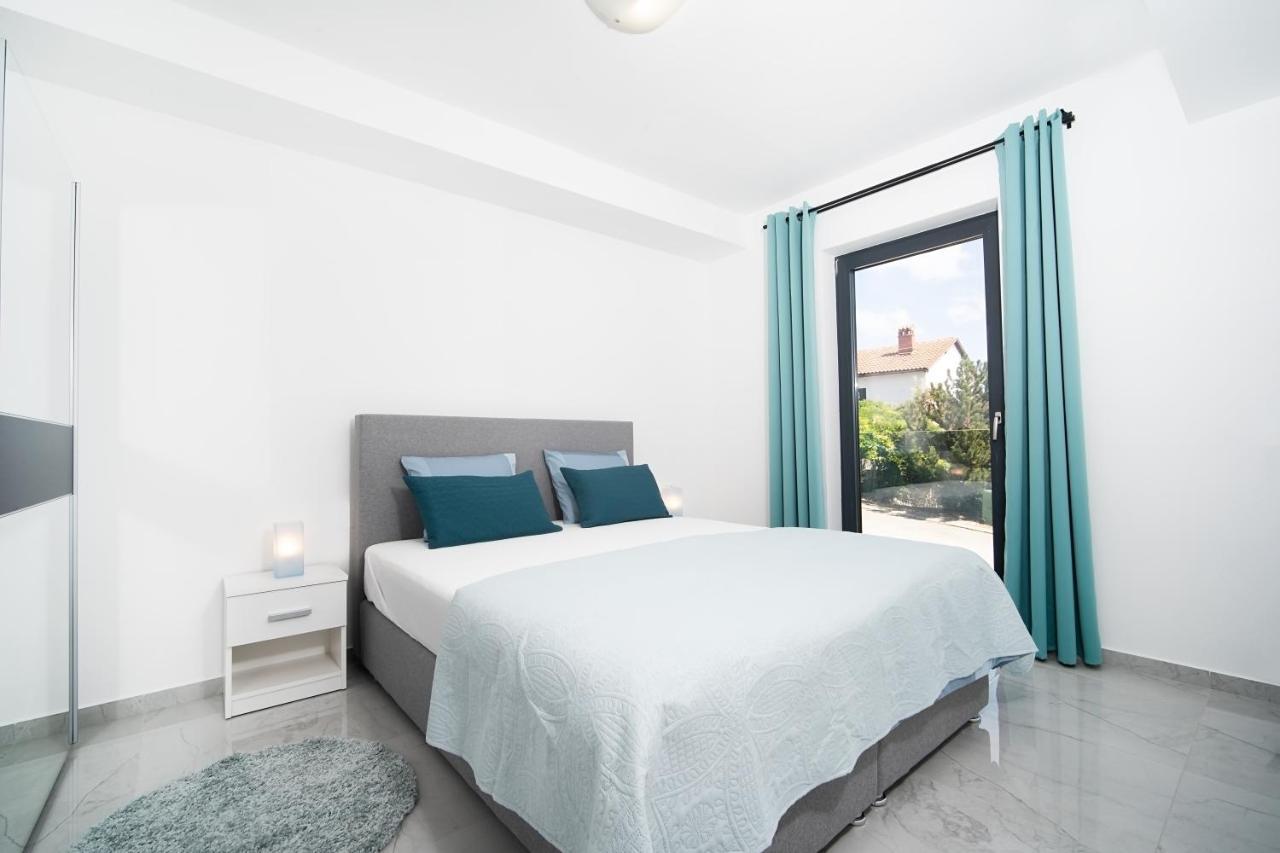 Lela Apartment