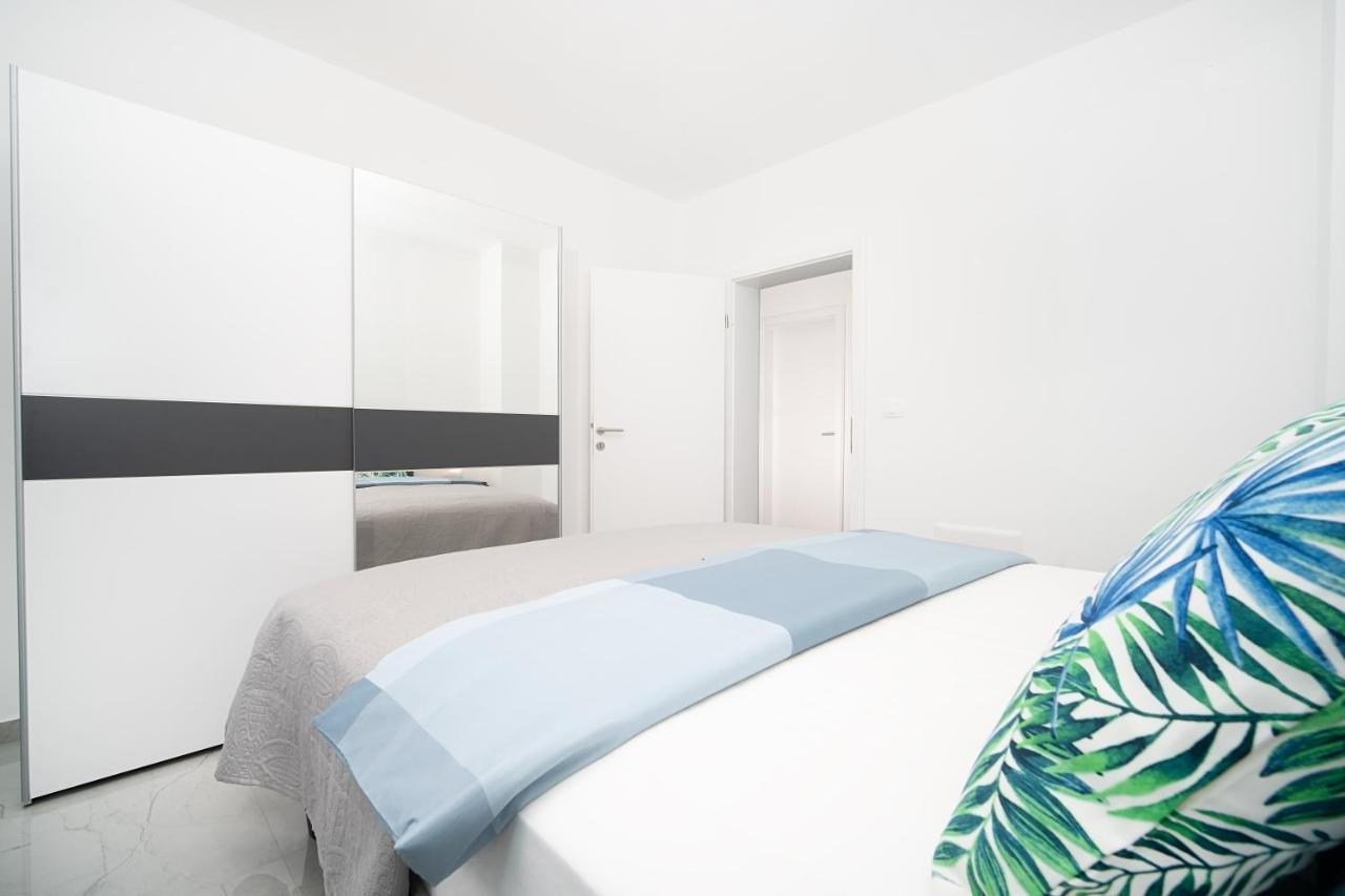 Lela Apartment